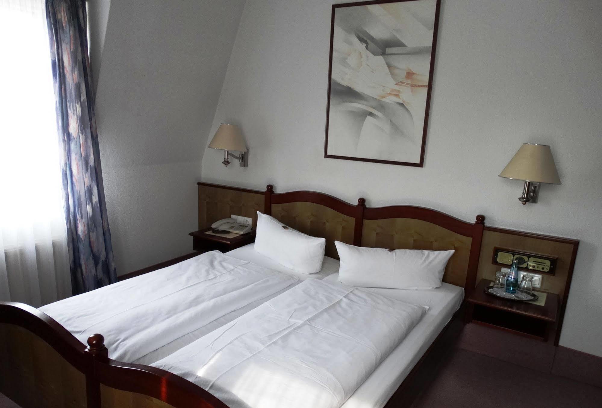 Hotel Villa Kipping Am Hauptbahnhof Dresden Luaran gambar
